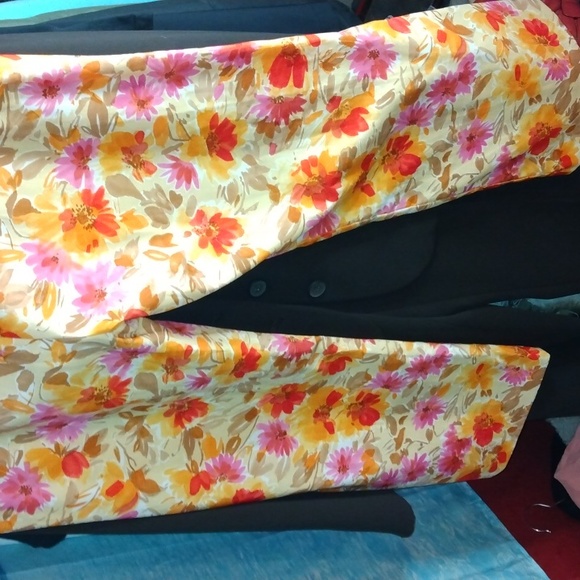 Rampage women's yellow floral Capri pants Sz 11 NWoT - Picture 12 of 17